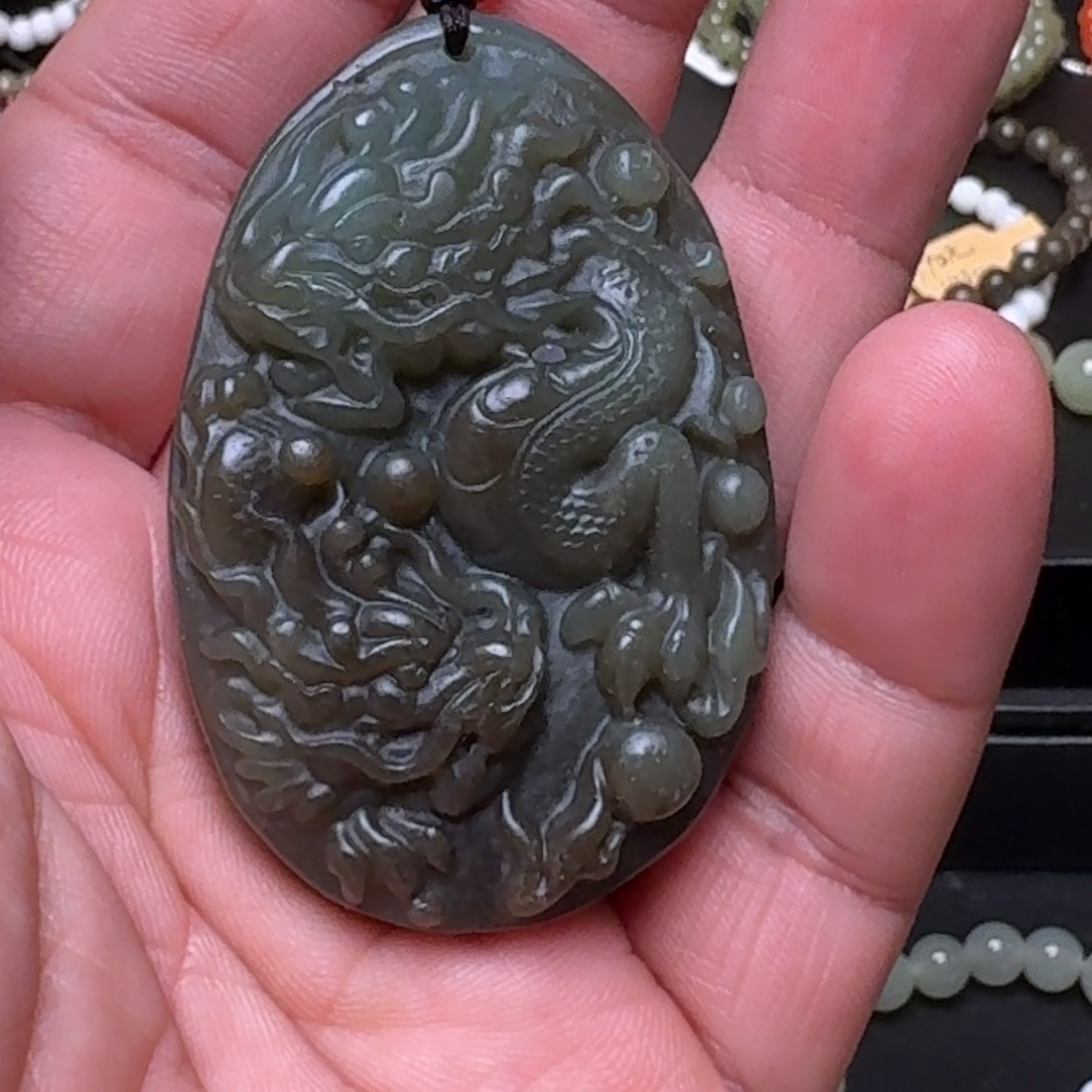 和田玉（糖玉）挂件未镶嵌