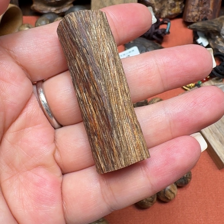 大叶紫檀（黑酸枝木类）