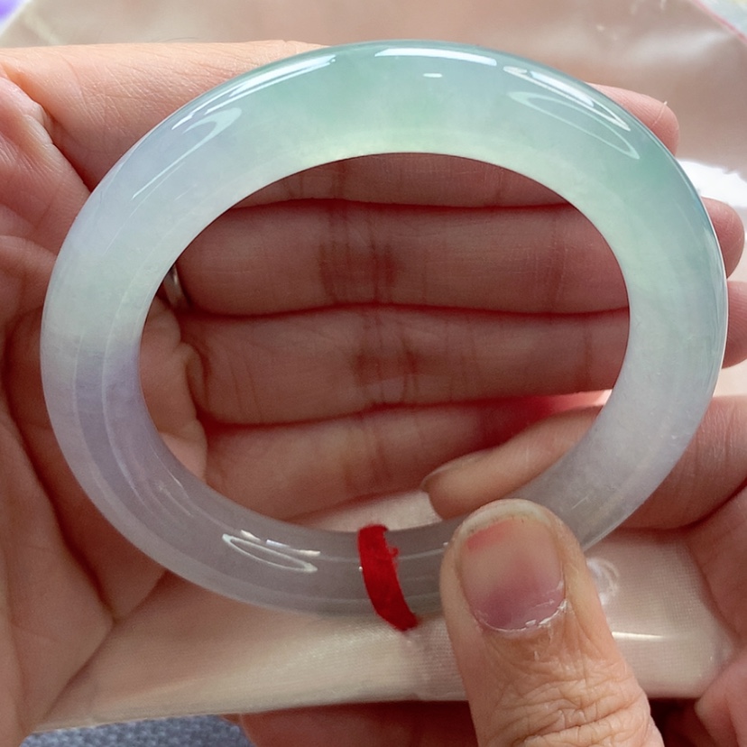 【闪购商品】翡翠手镯（圆镯）未镶嵌冰甜绿漏价一定要拍A