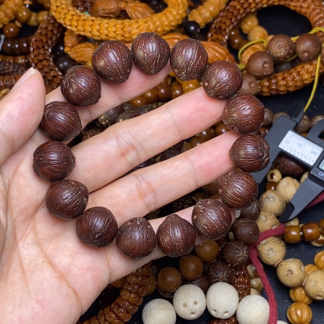 ****辰紫金鼠吊坠原皮16+尺寸