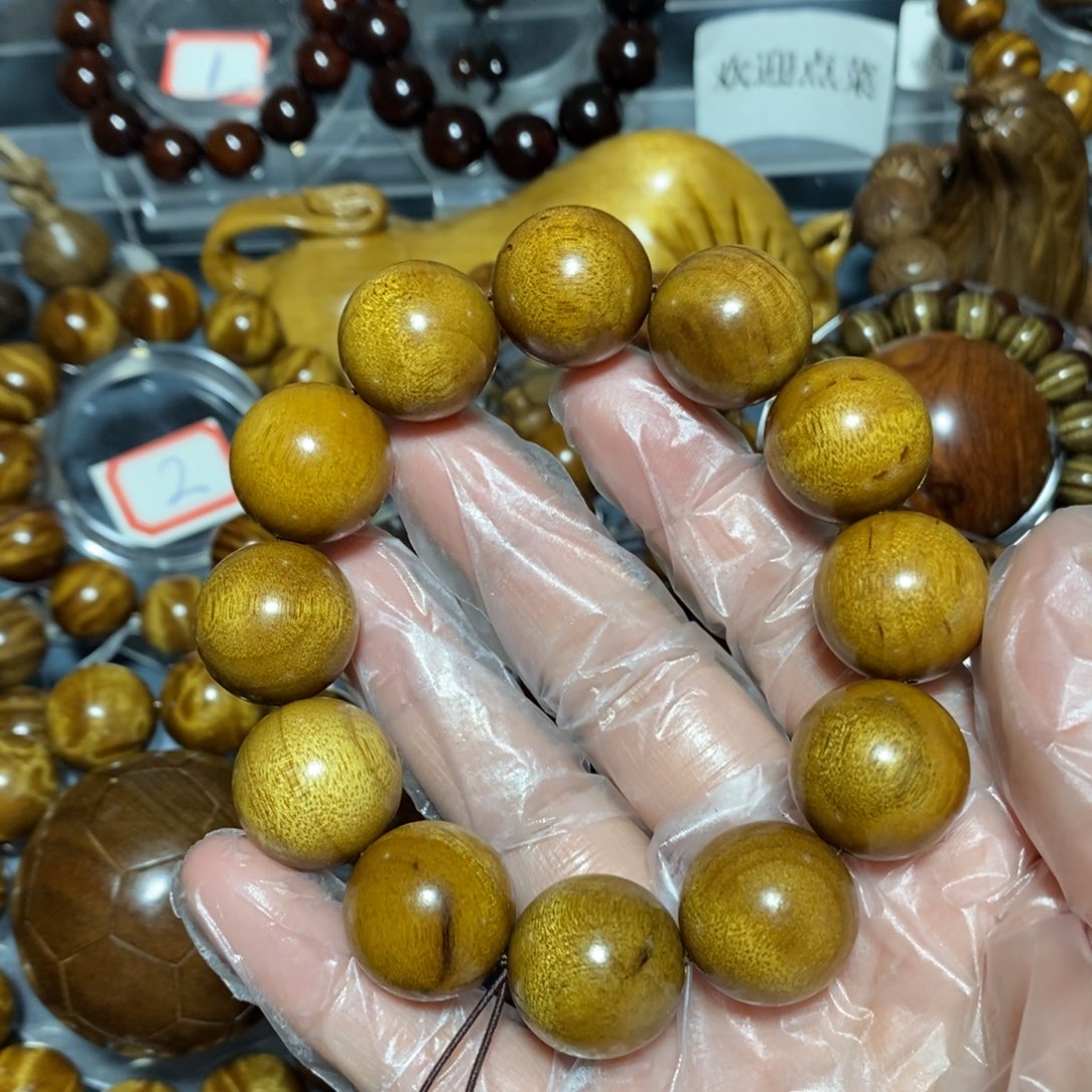 金丝楠木雕工艺品20