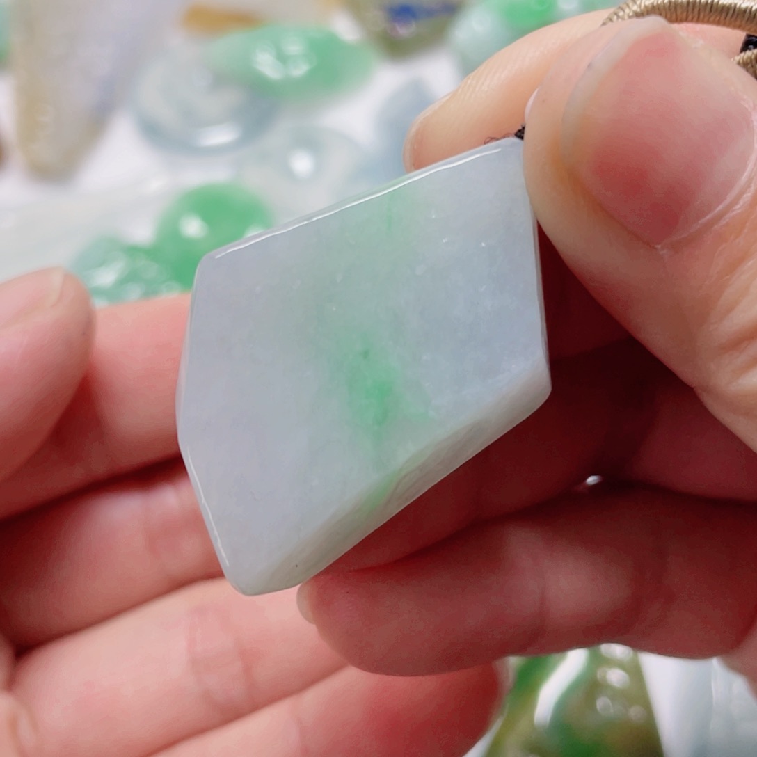 定制翡翠未镶嵌随行