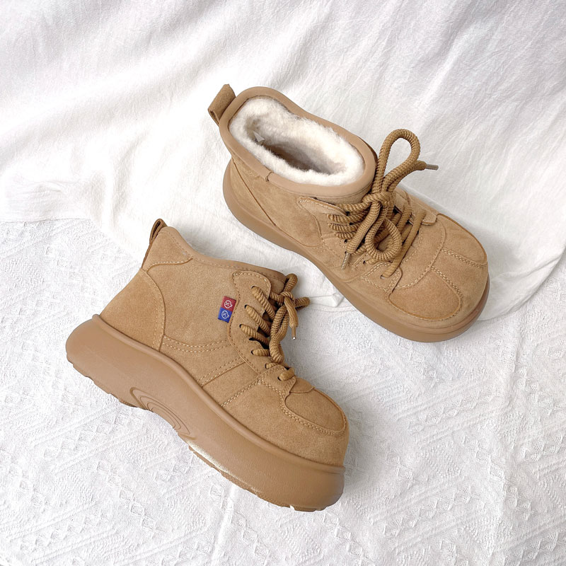 冬季新款厚底大头加绒加厚真皮保暖雪地靴女丑萌系带大棉鞋女靴子