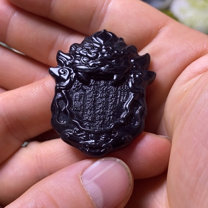 岫玉岫玉颈饰未镶嵌