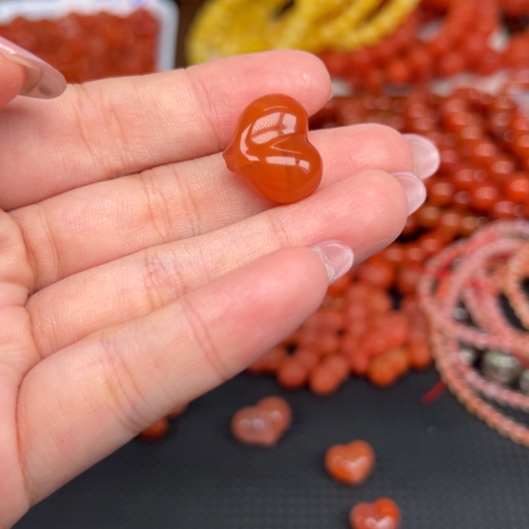 铃****南红玛瑙未镶嵌吊坠(不含链)