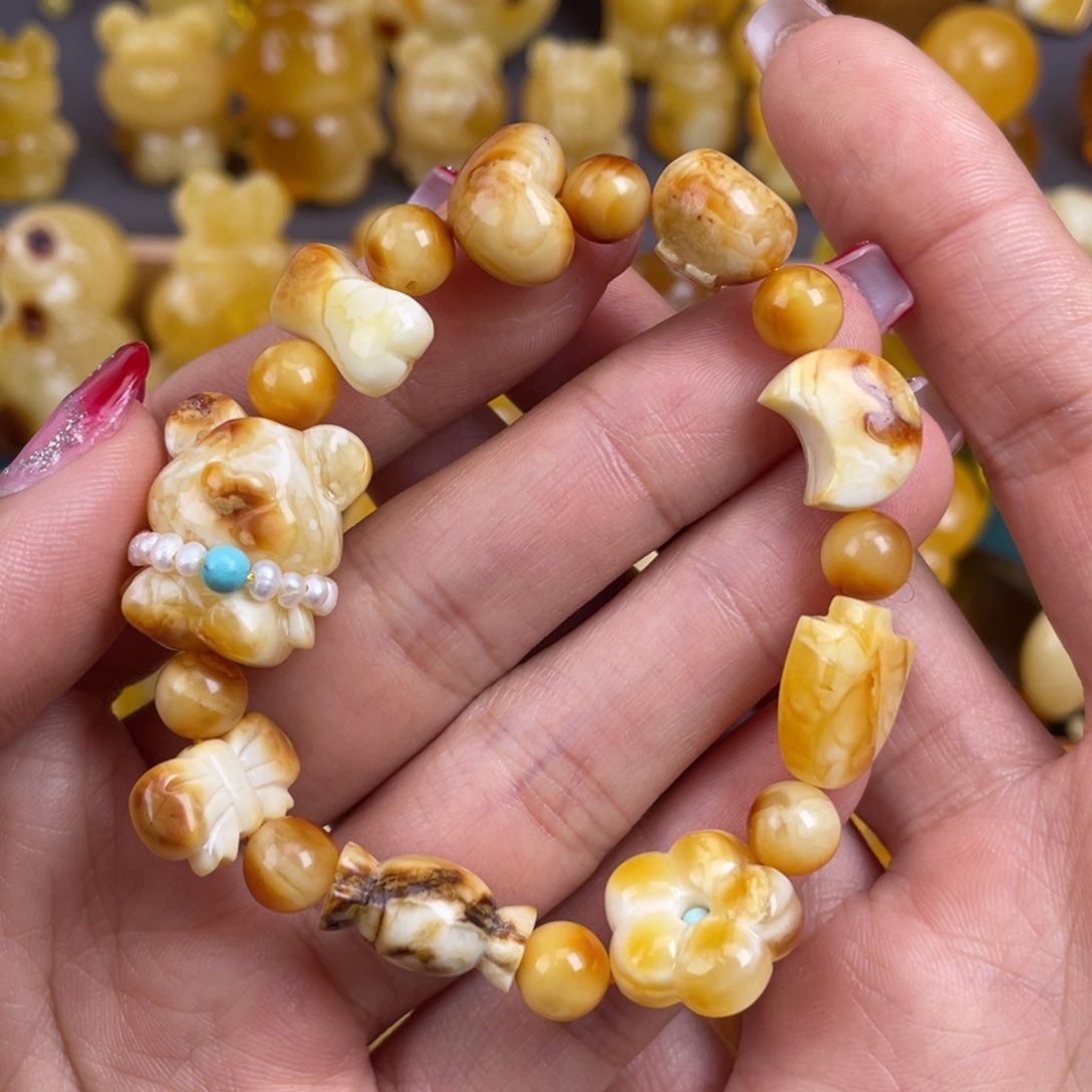 琥珀裸石未镶嵌蜜蜡