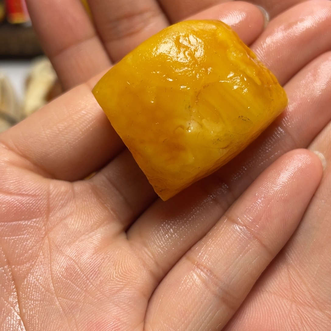 定制琥珀未镶嵌起**难琥珀蜜蜡原石订制藏扣