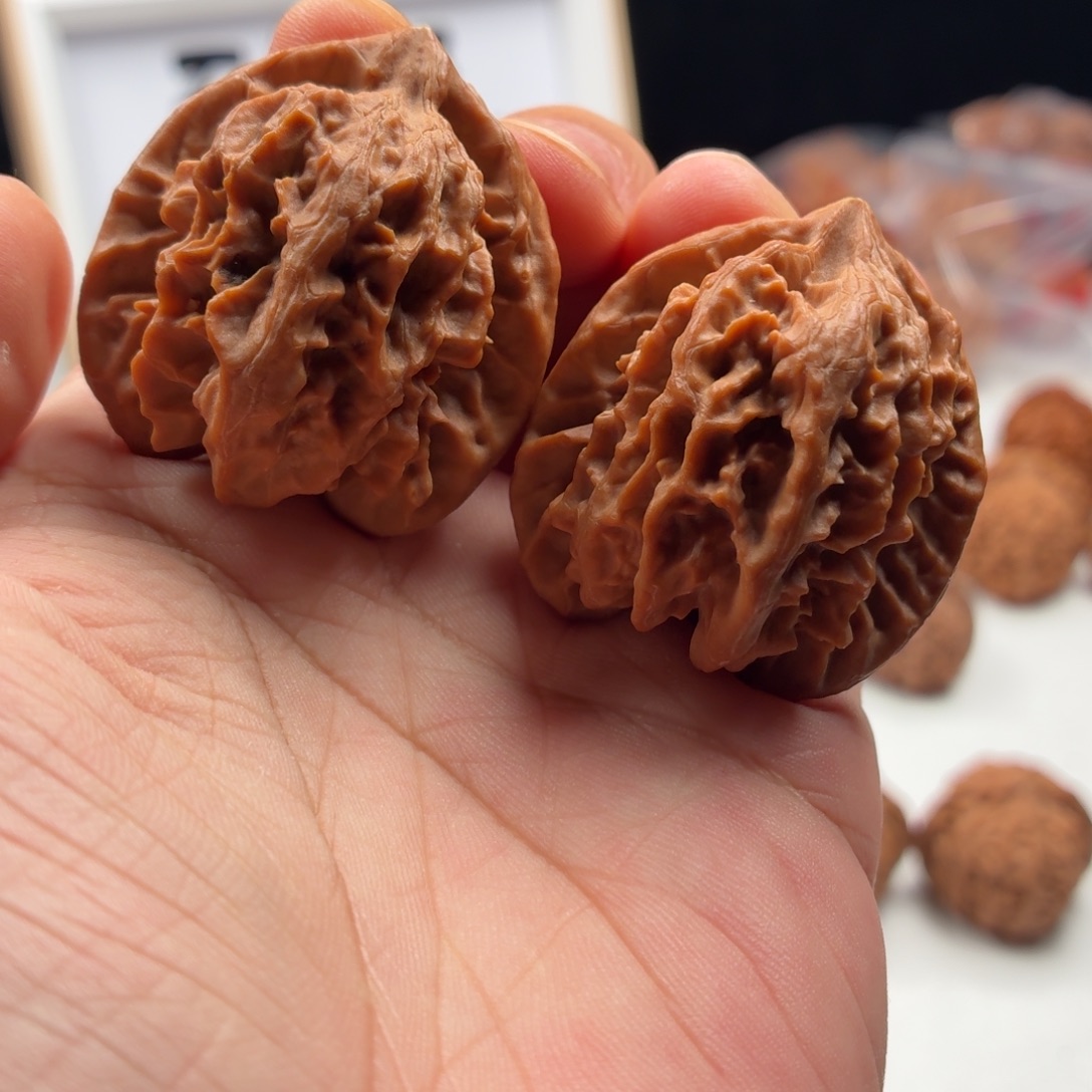 文玩核桃把件大龙