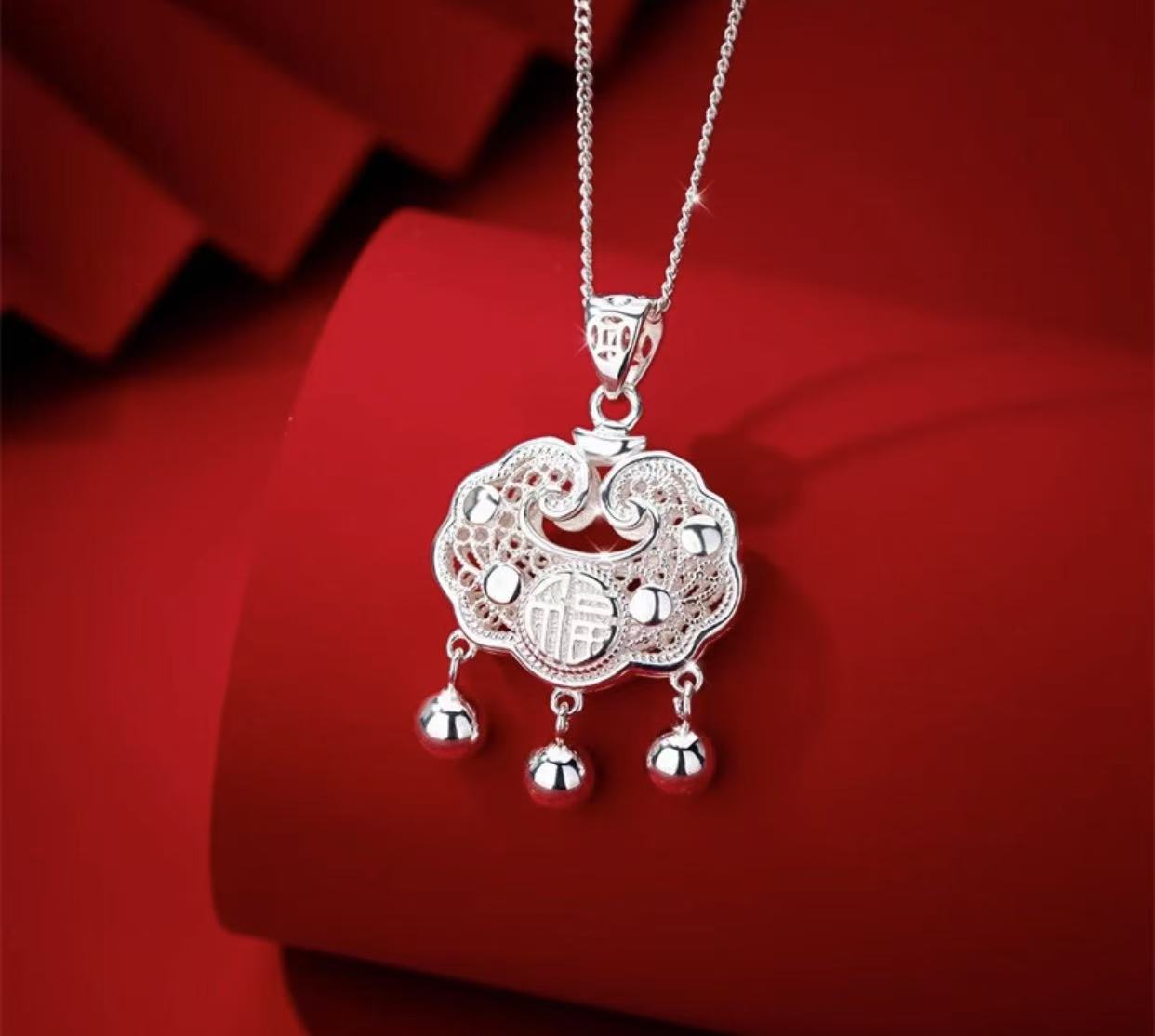 011 平安锁吊坠项链 精美时尚气质锁骨链吊坠项链无礼盒