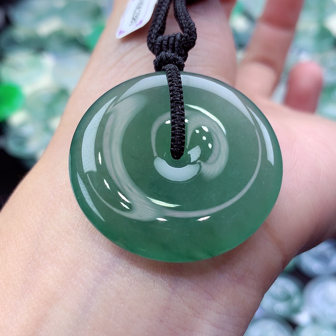 颈饰未镶嵌翡翠编号16。尺寸33.6-6.8