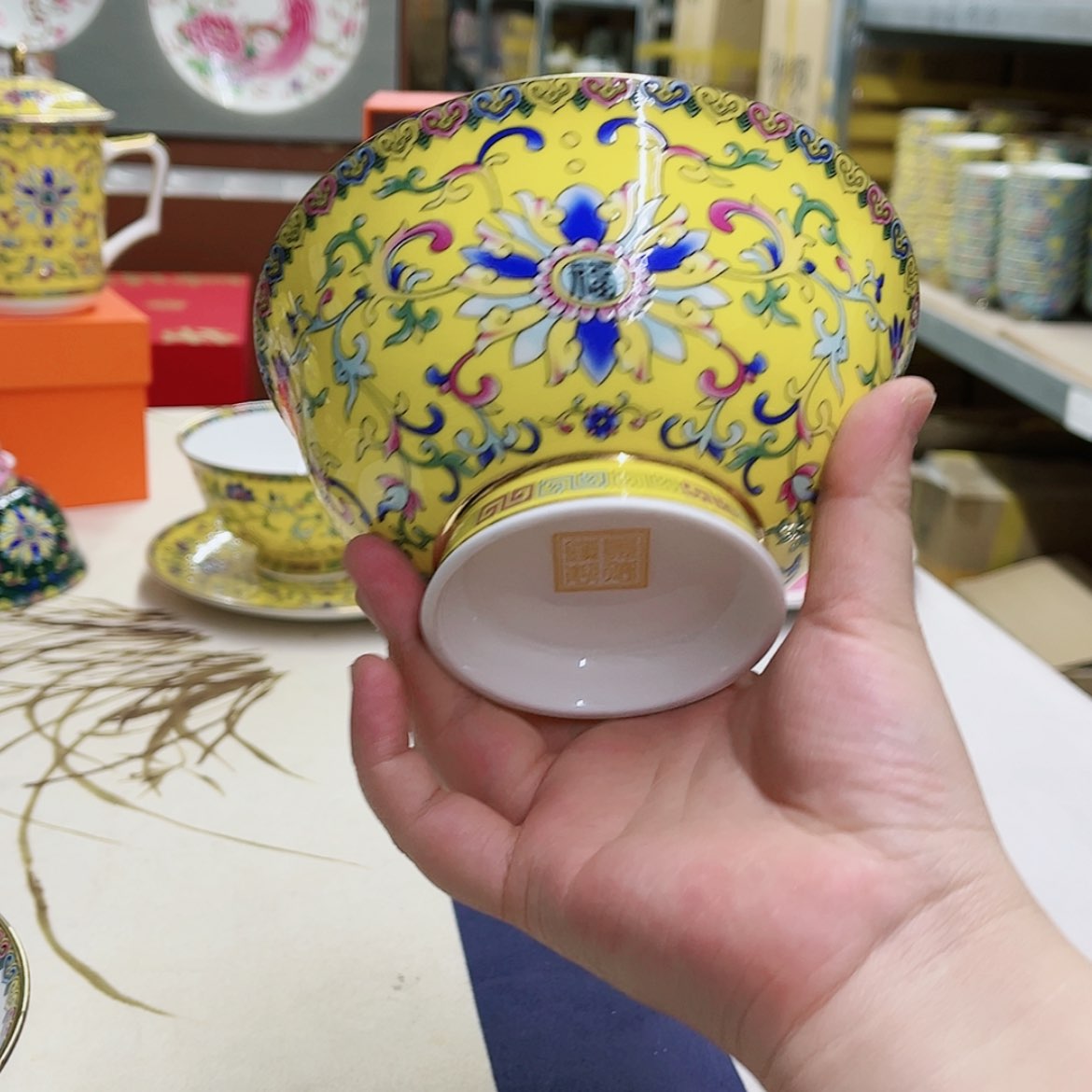 【闪购商品】骨瓷6英寸2黄，。。。。。。。