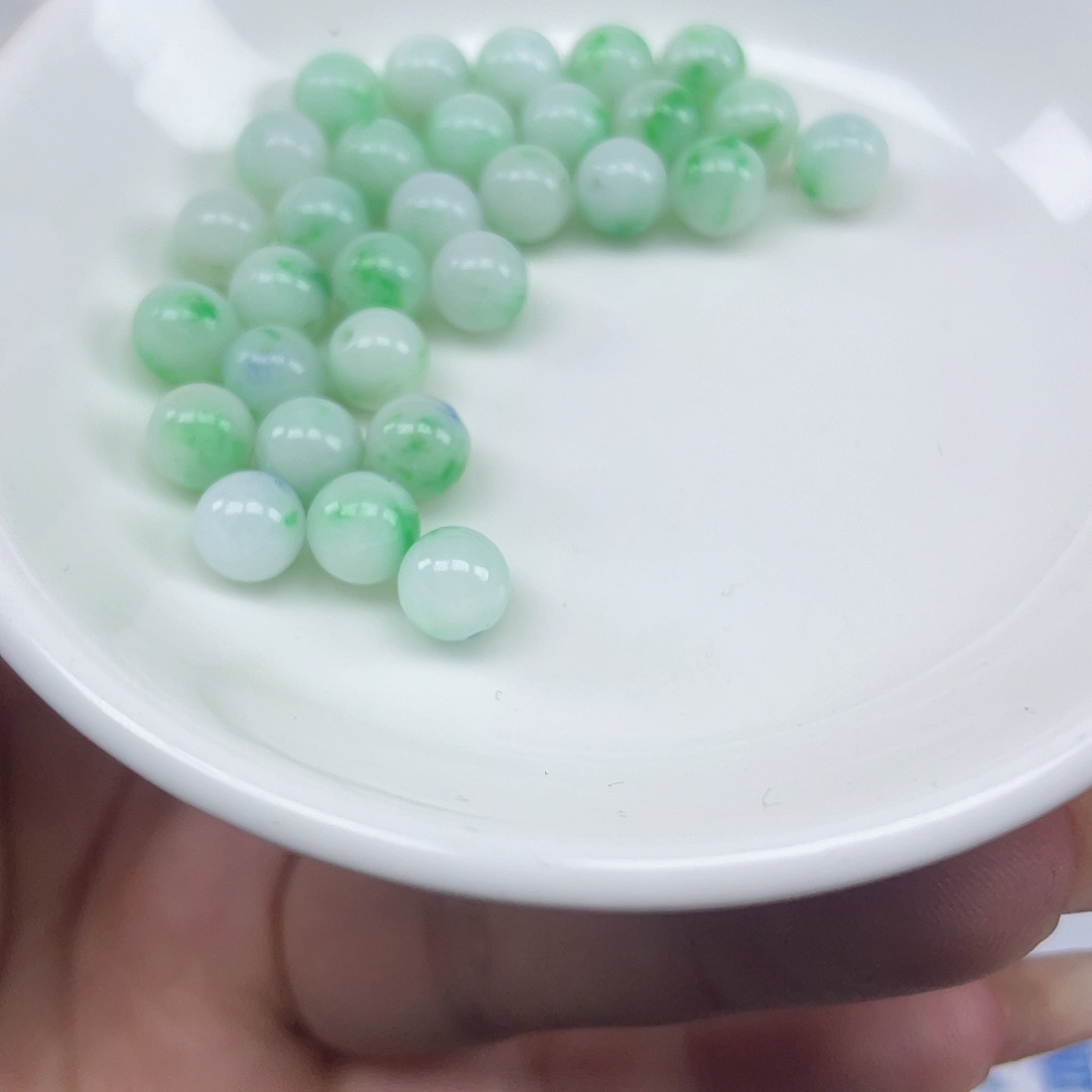 翡翠散珠卡6.7,30颗