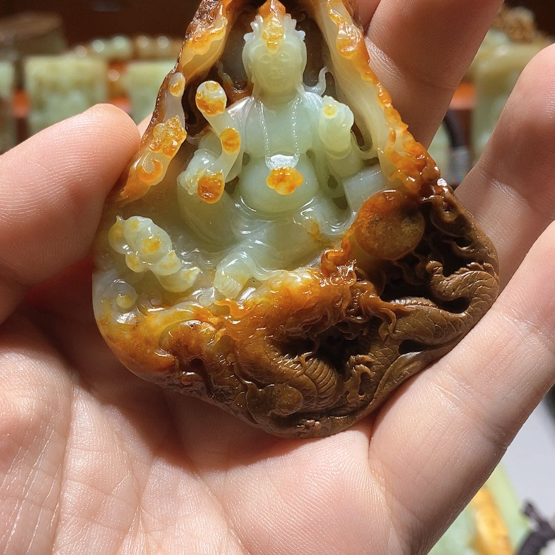 岫岩河磨玉（透闪石质玉）珠宝奇石未镶嵌