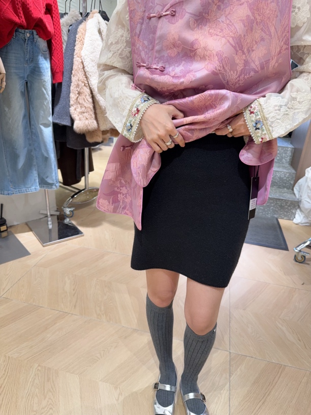 加厚毛线半身裙高腰显瘦A字短裙秋冬百搭小黑裙