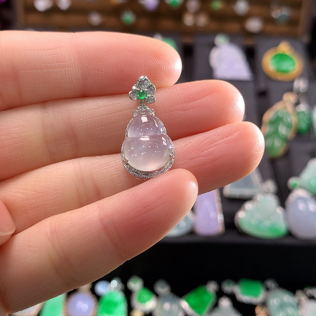 翡翠颈饰18K金镶嵌葫芦