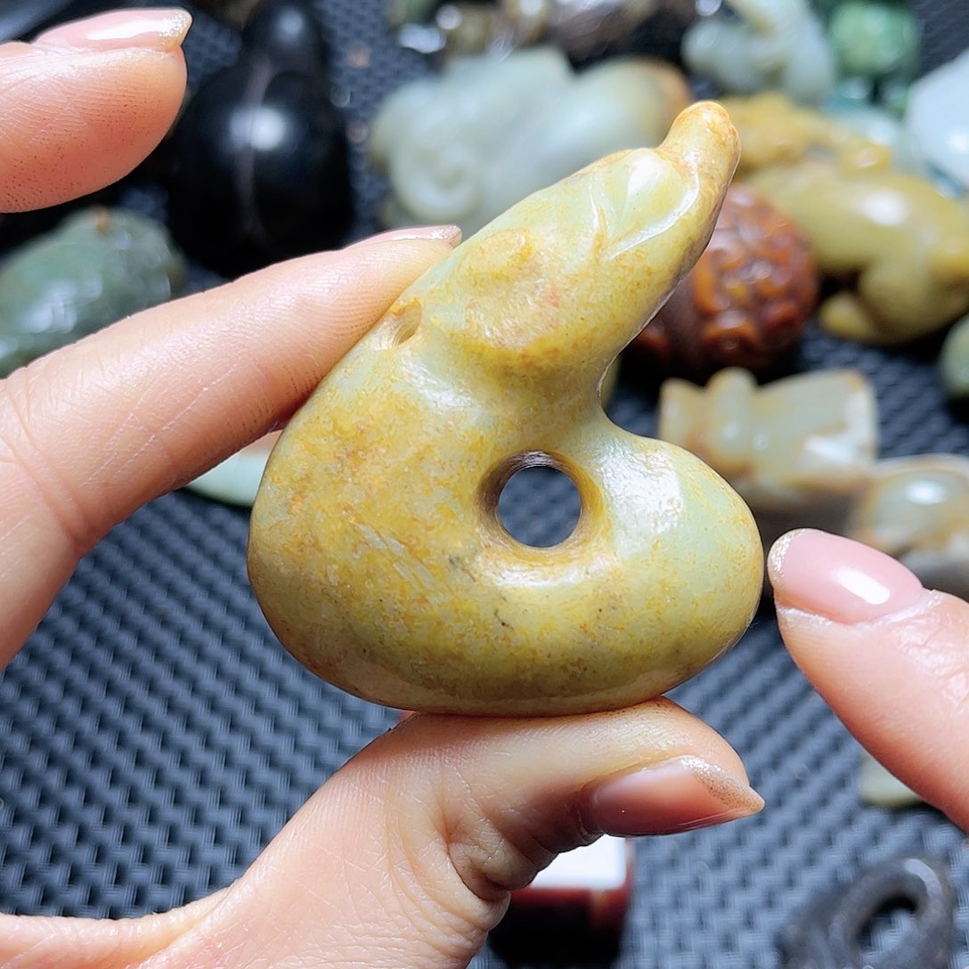 白玉菩提吊坠摆件