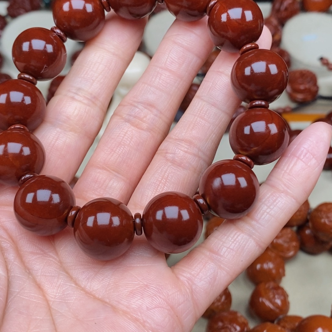 橄榄核吊坠大****.光珠，