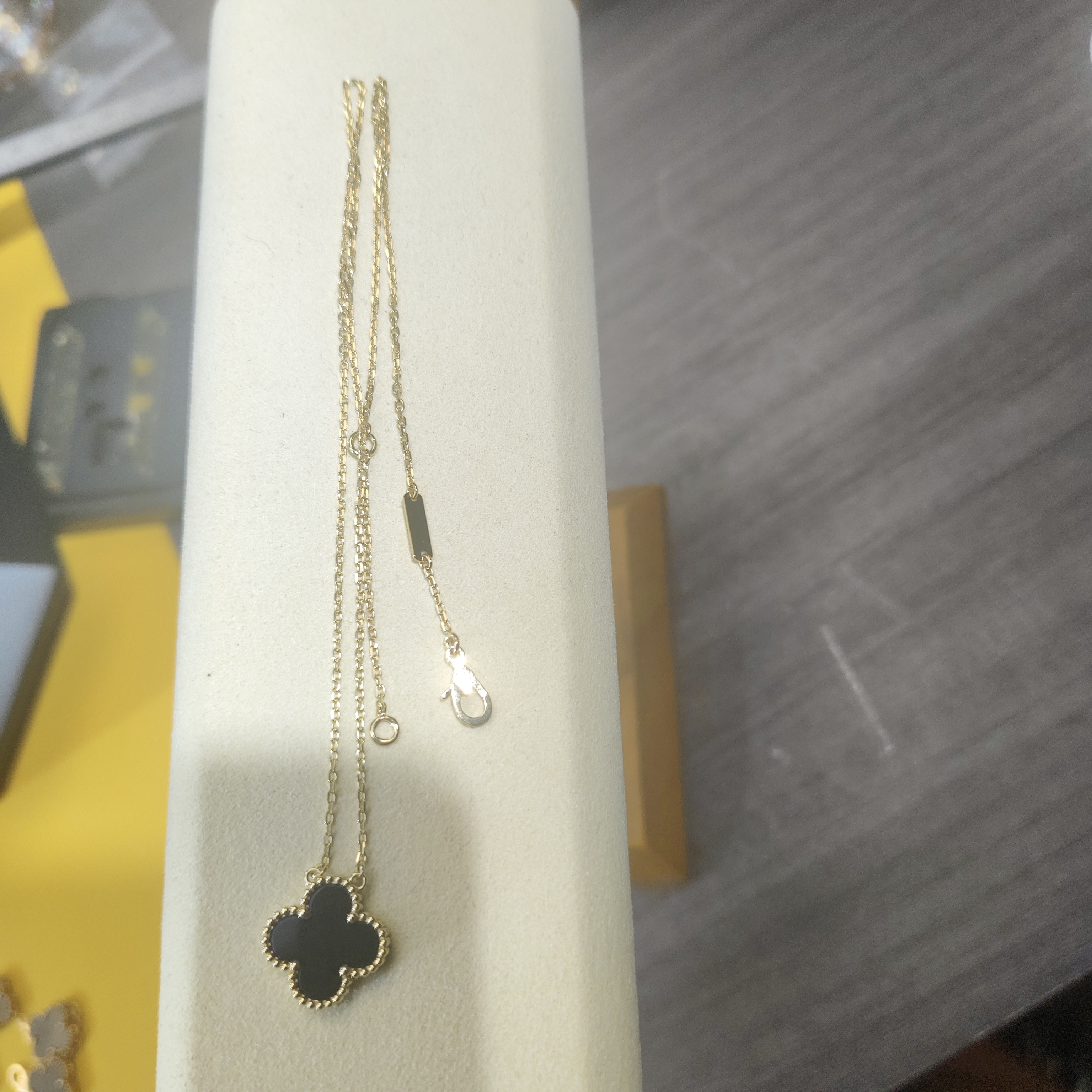 金之钻甄选珠宝18K金黑玛瑙项链精工