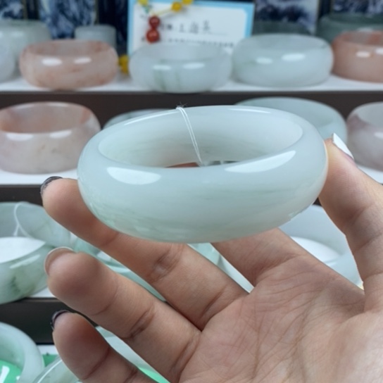 石英质玉（金丝玉）未镶嵌手镯