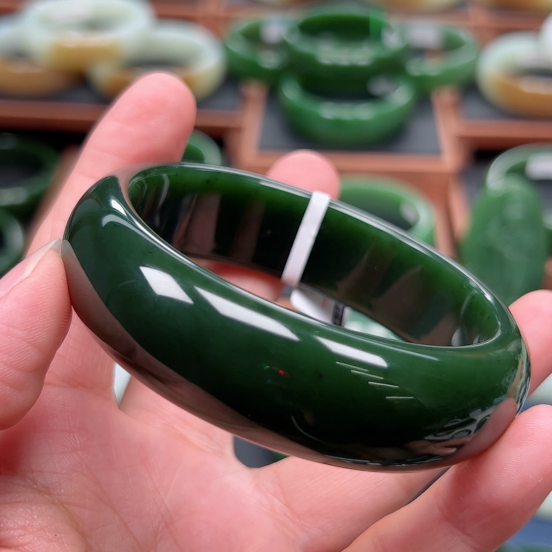 未镶嵌手镯和田玉（碧玉）6263