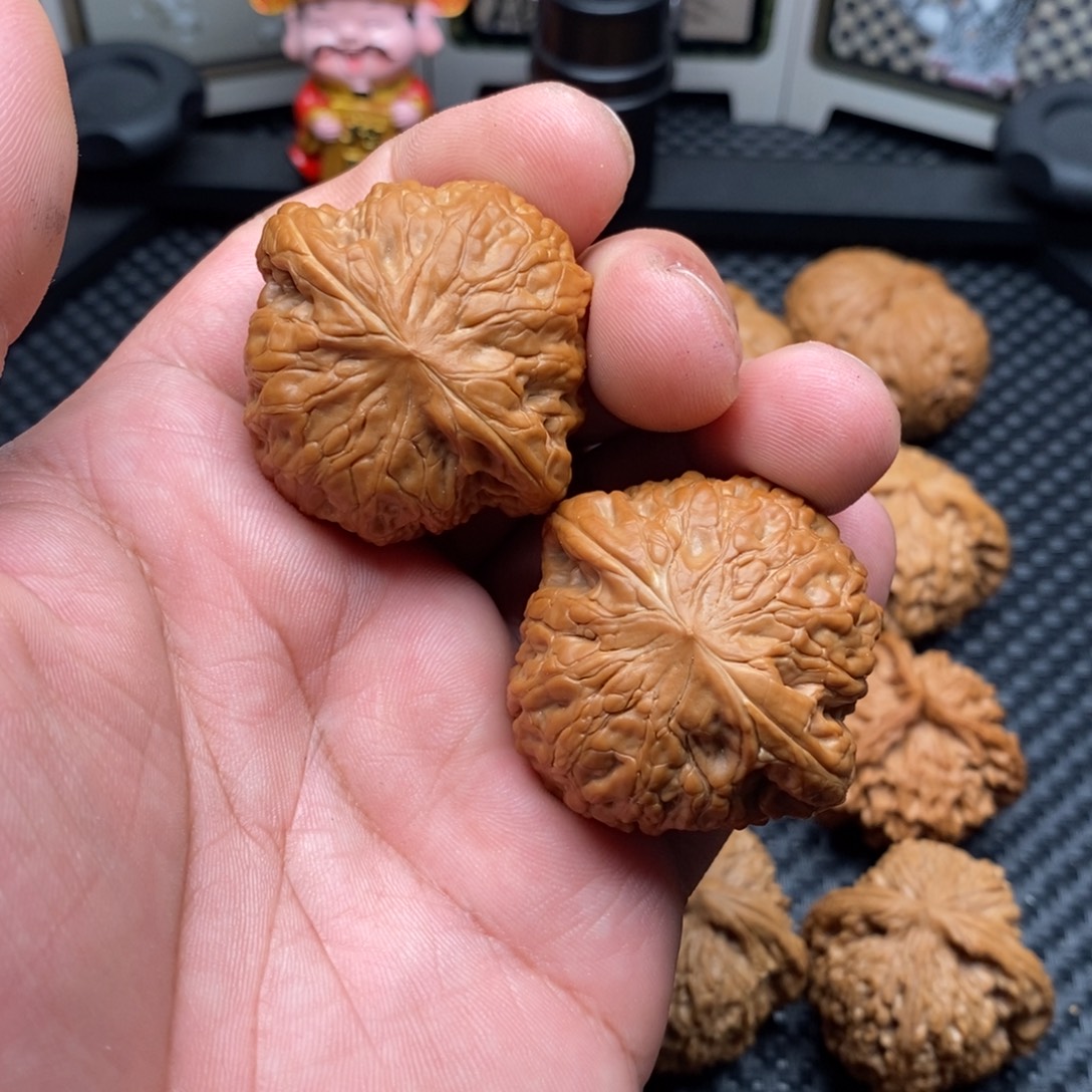 年***余文玩核桃把件全品铁锤42尺