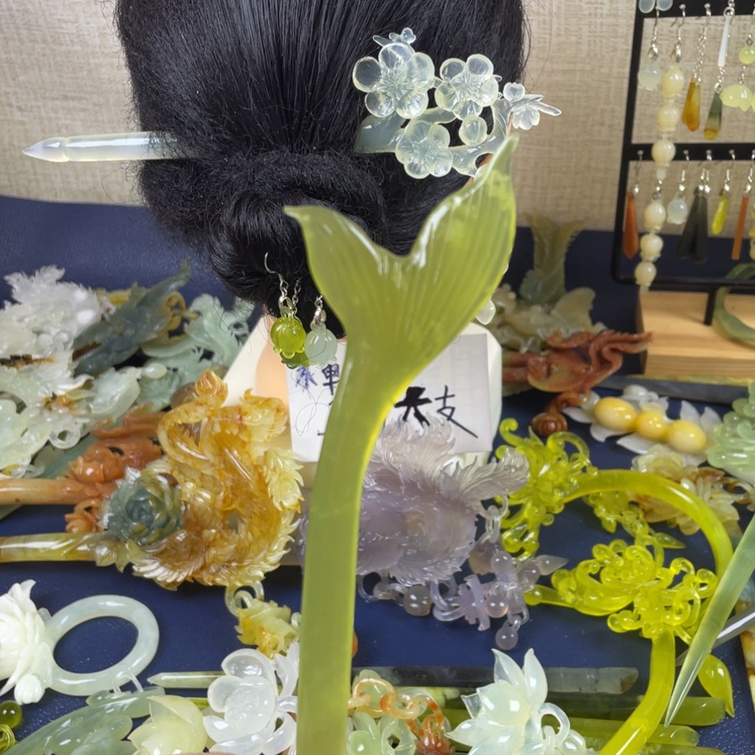 蛇纹石玉未镶嵌发饰