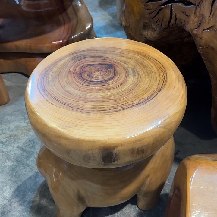 香樟木鹿鹿凳35直径44高