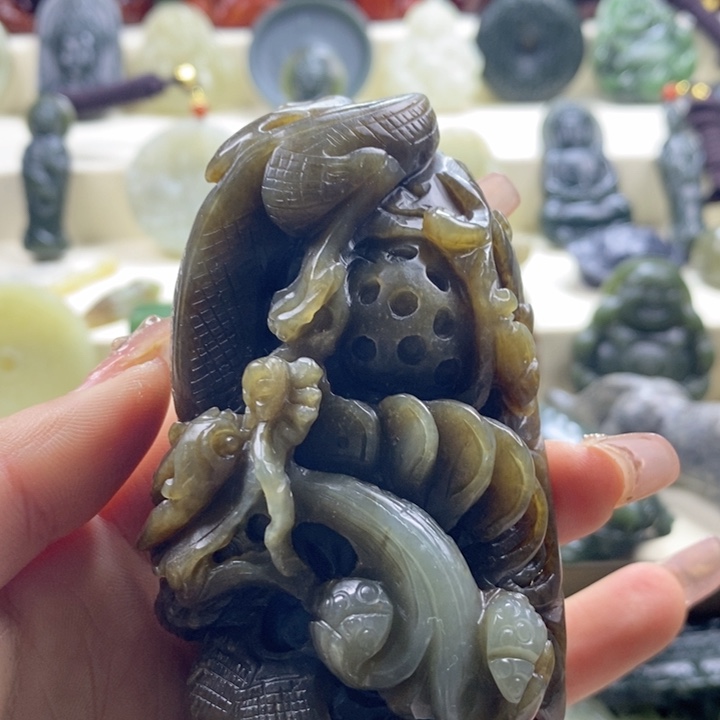 和田玉颈饰未镶嵌