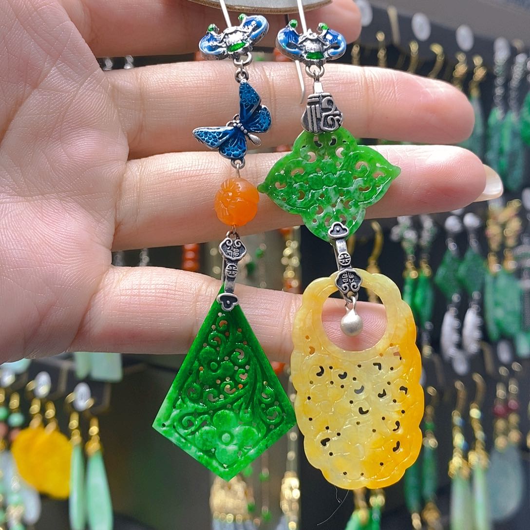 未镶嵌翡翠耳饰翡翠