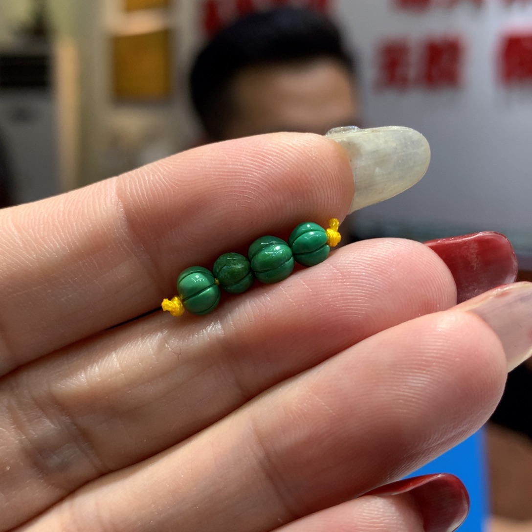 绿松石配饰未镶嵌