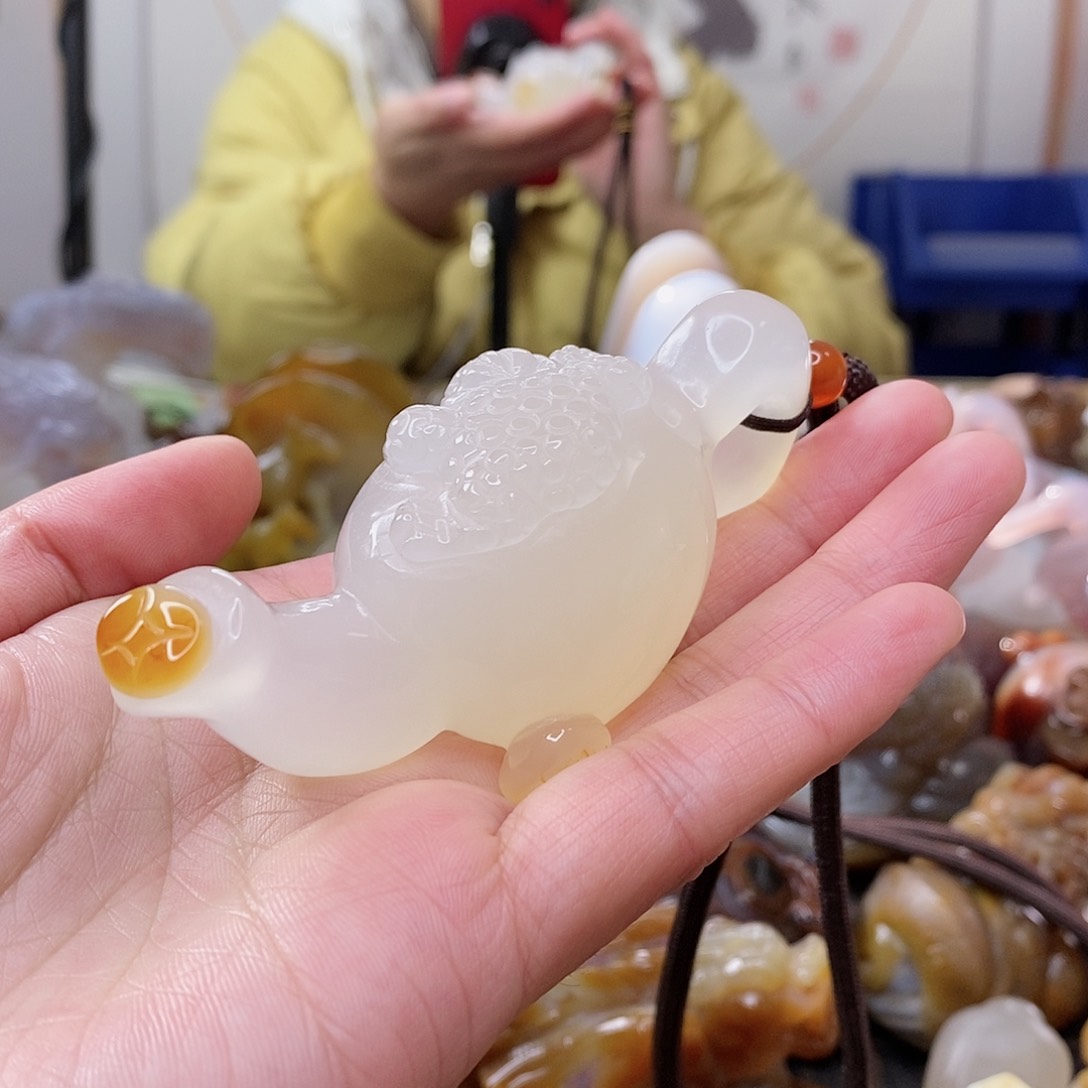 玛瑙/玉髓颈饰未镶嵌健***任