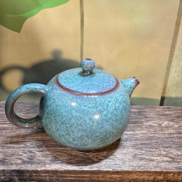 禹州神垕微瑕钧瓷茶壶