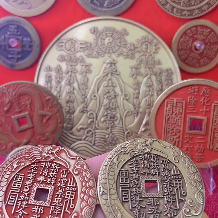 现代工艺品精品山花钱护您万周全