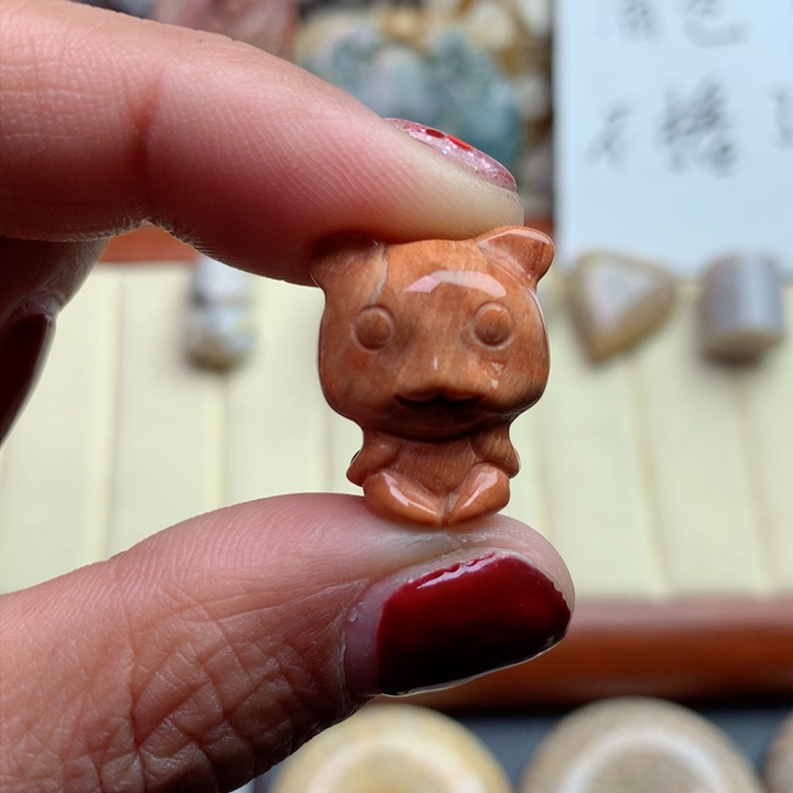 硅化珊瑚（珊瑚玉）颈饰未镶嵌