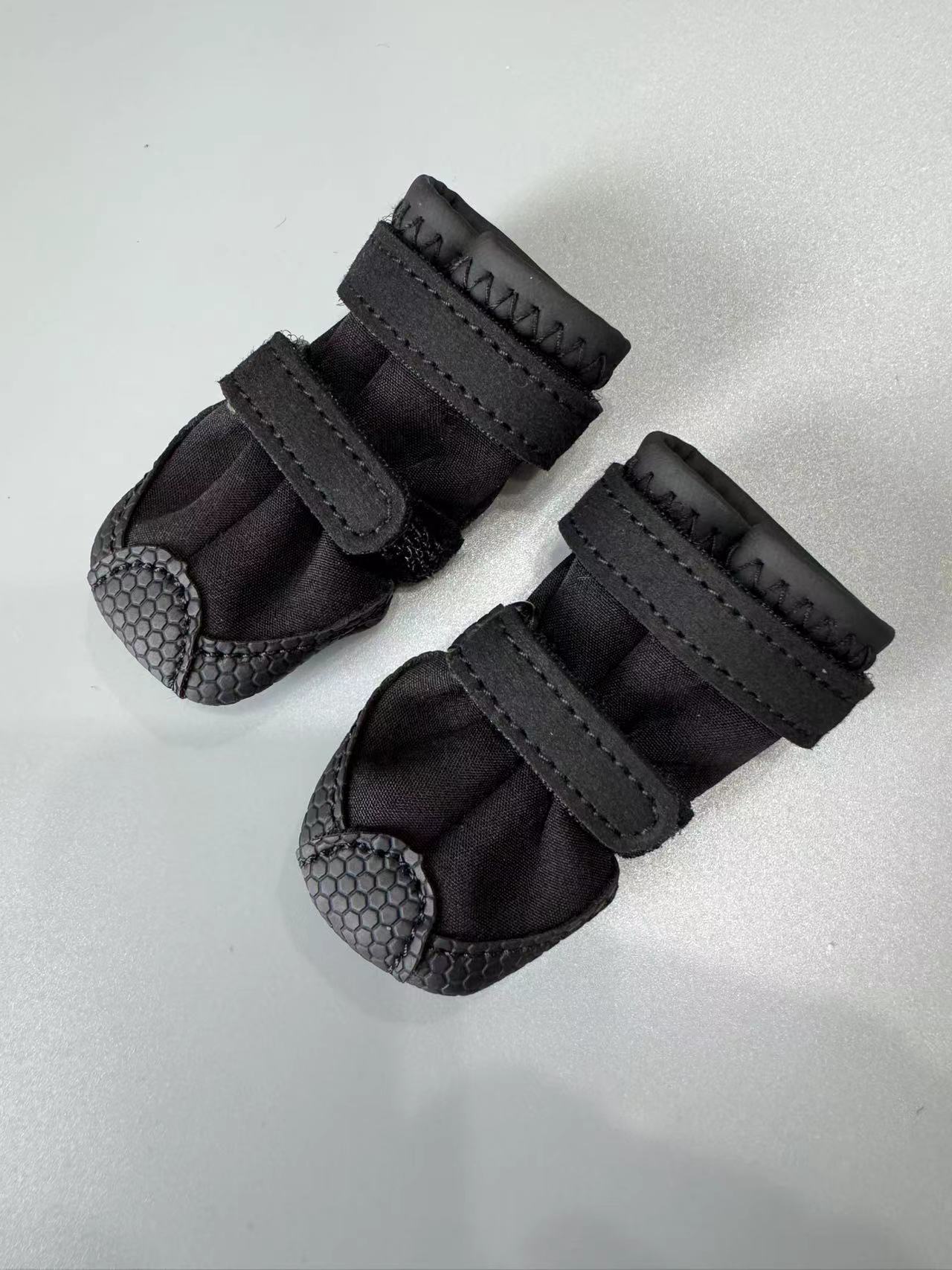 （米仓推荐）秋冬狗狗室内鞋子薄底软底透气不掉老年犬小型犬新款鞋