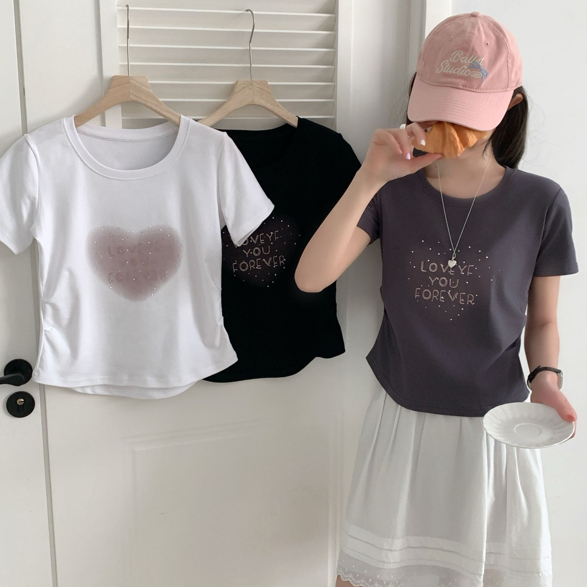 燕苹夏季新款时尚修身显瘦薄款爱心烫钻设计感U领短袖T恤YHZ1970