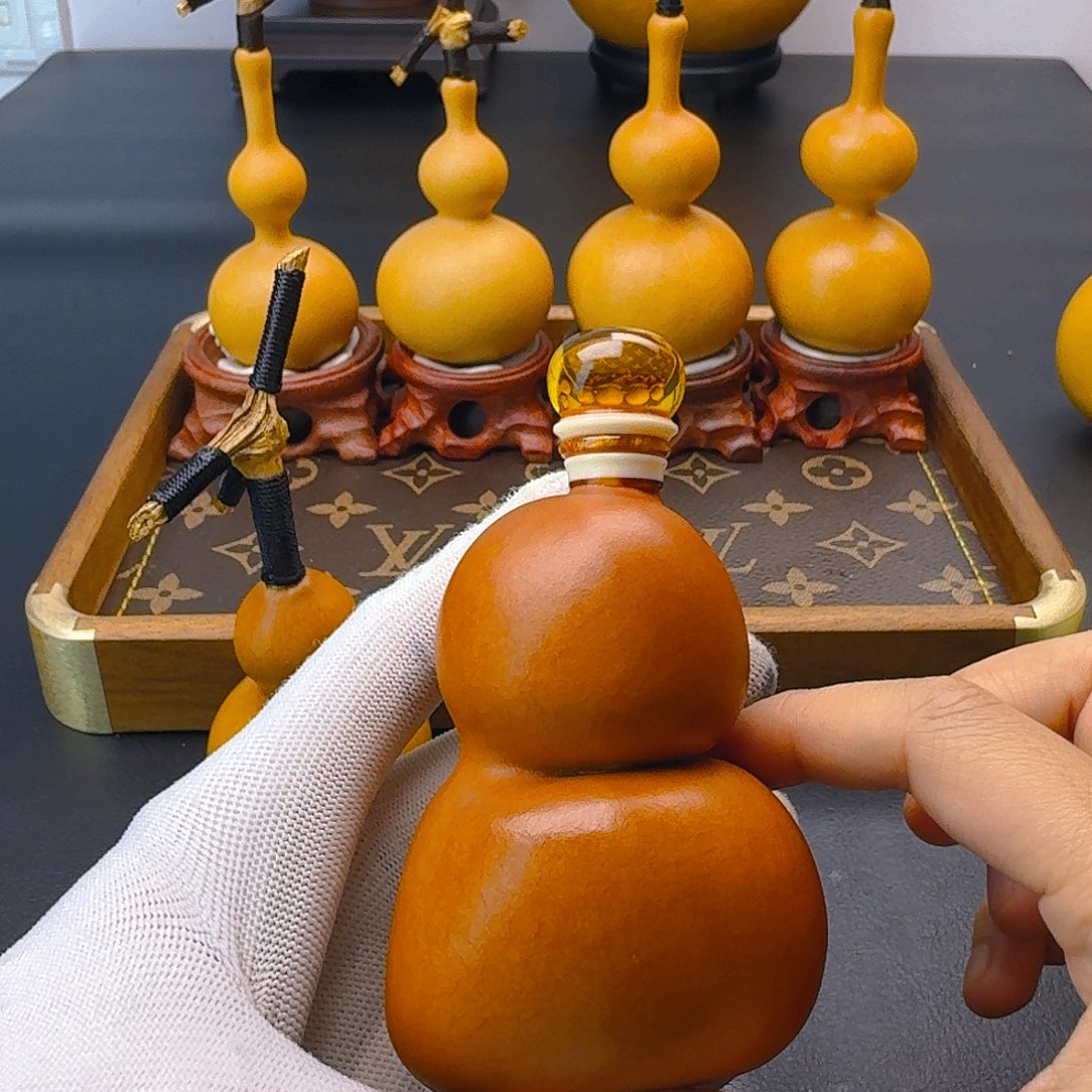 爱***虾大叶紫檀（黑酸枝木类）