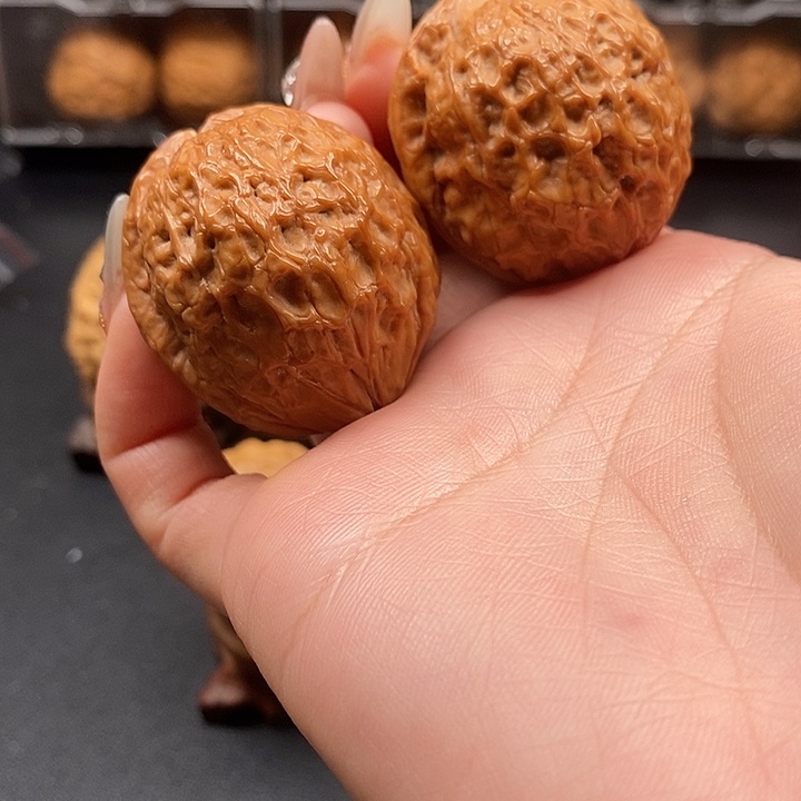 吊坠文玩核桃铁绣球40