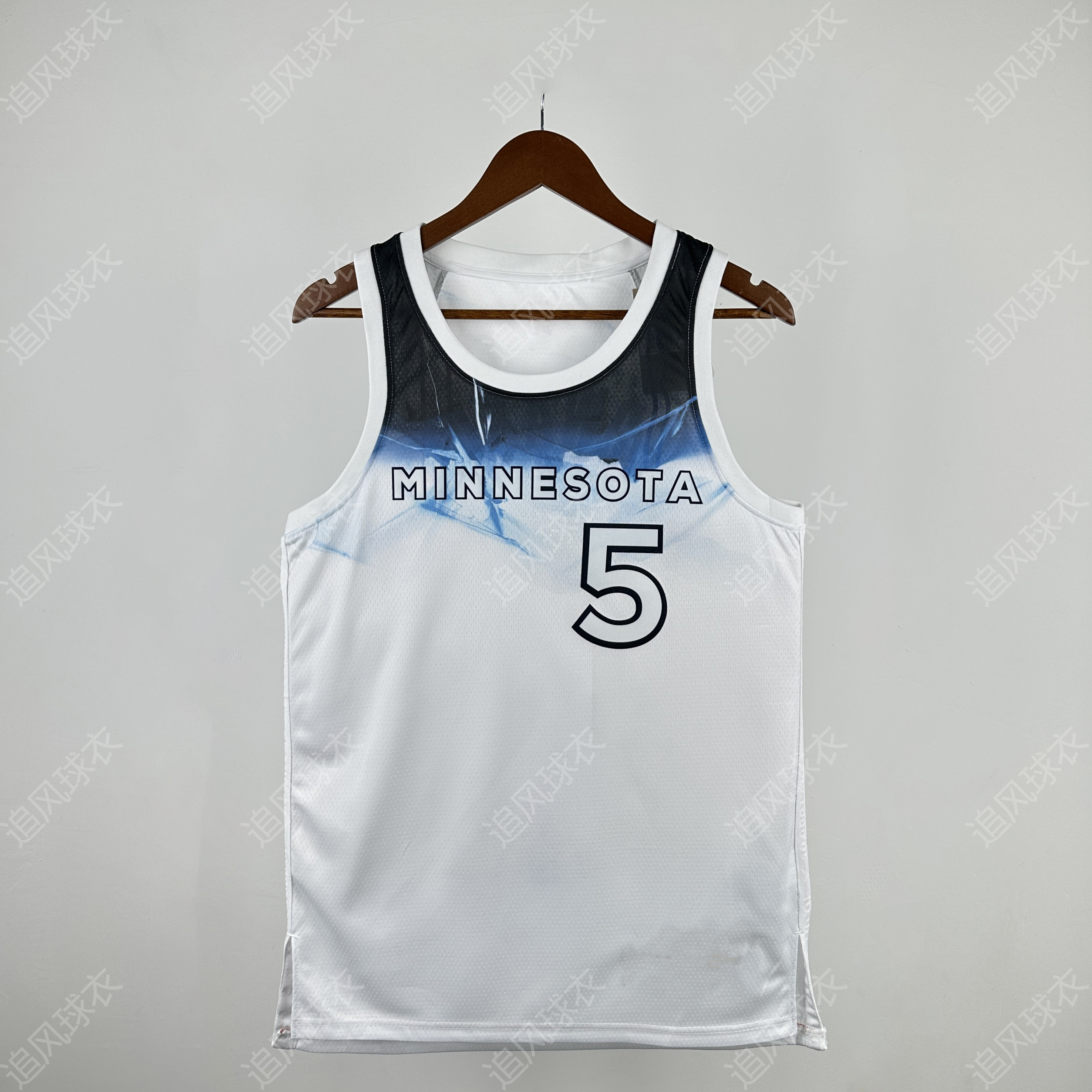 【爱德华兹】森林狼热压布工艺球衣合集