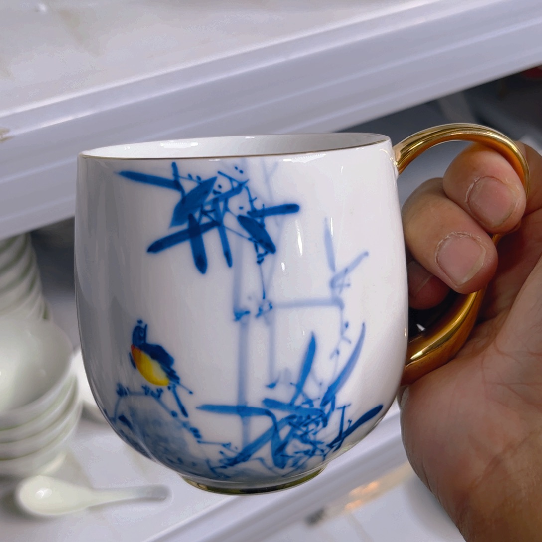 瓷片杯子一个微瑕