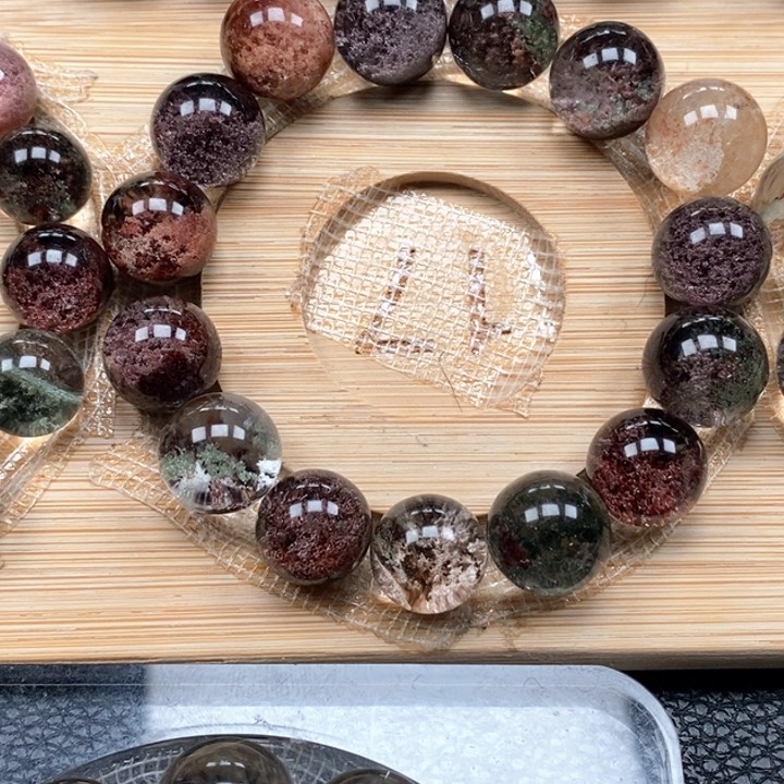 L***.未镶嵌颈饰水晶水晶