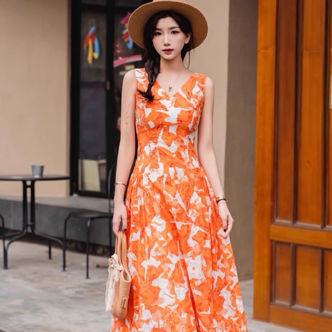 {女装衣橱}同款新款专柜V领印花无袖中长款连衣裙裙子150029