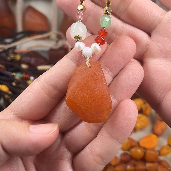 琥珀未镶嵌珠宝奇石