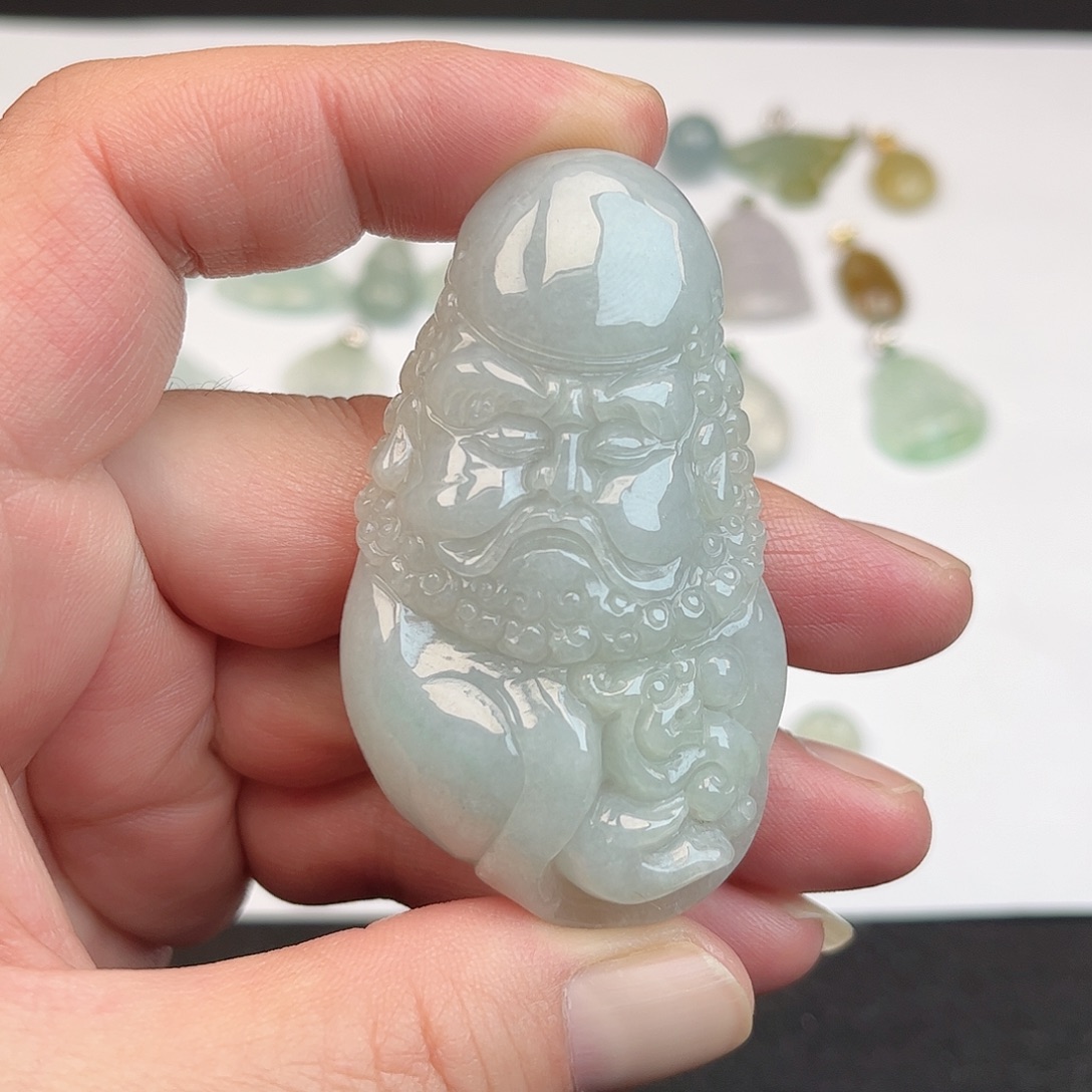 翡翠未镶嵌颈饰达摩