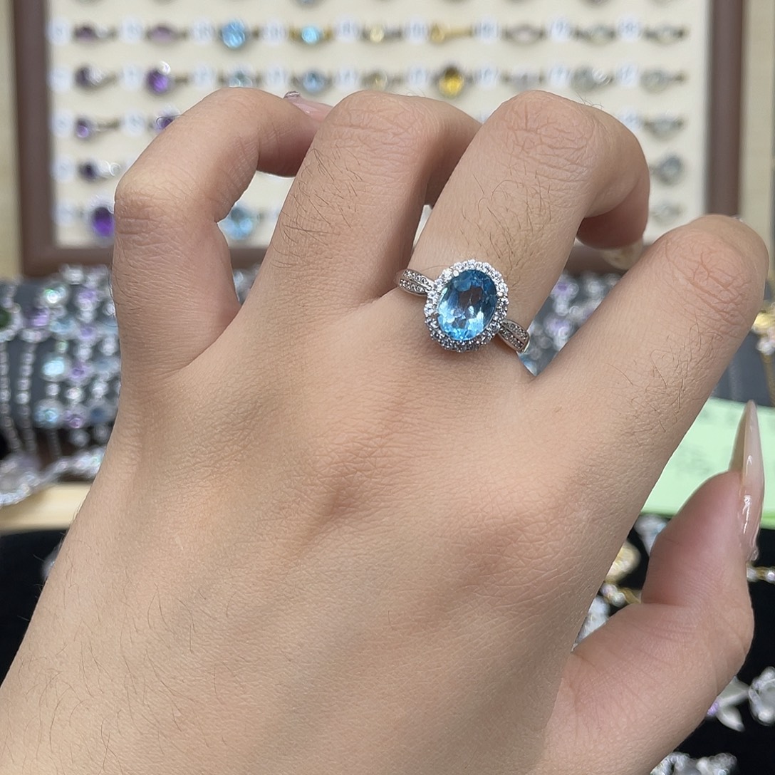 银S925镶嵌托帕石戒指