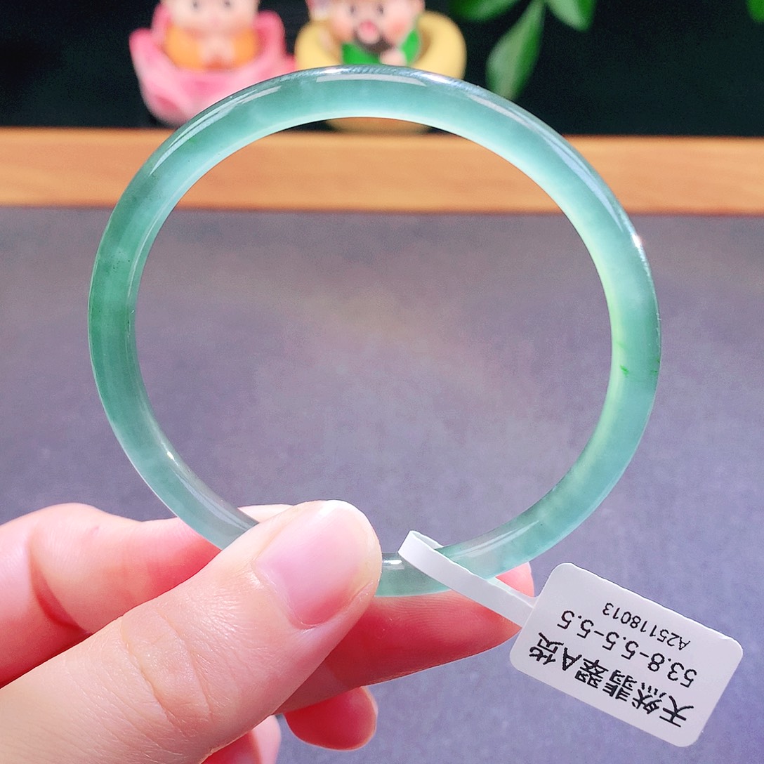 翡翠未镶嵌手镯天然翡翠