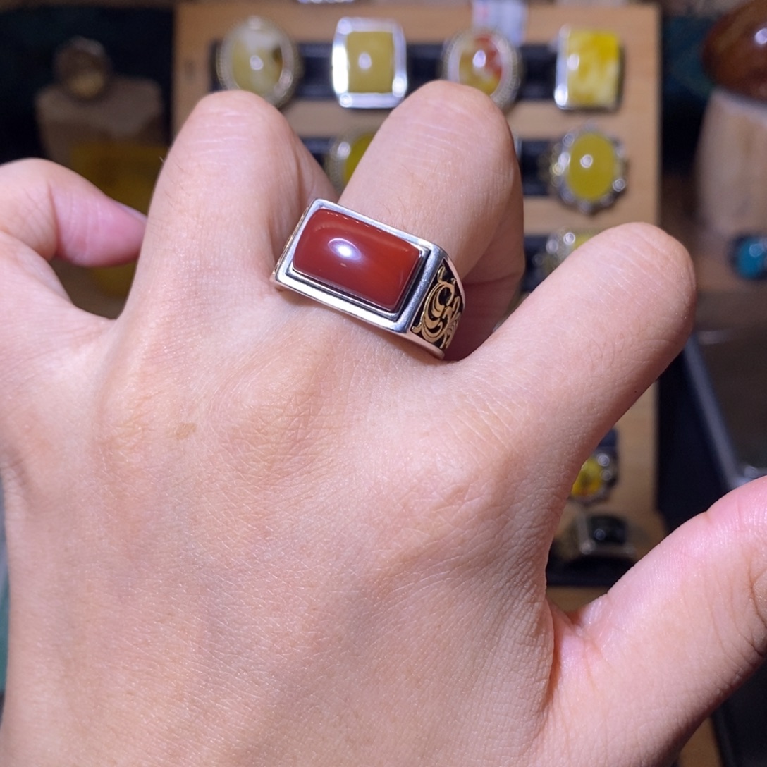 百***凤南红玛瑙银S925镶嵌戒指
