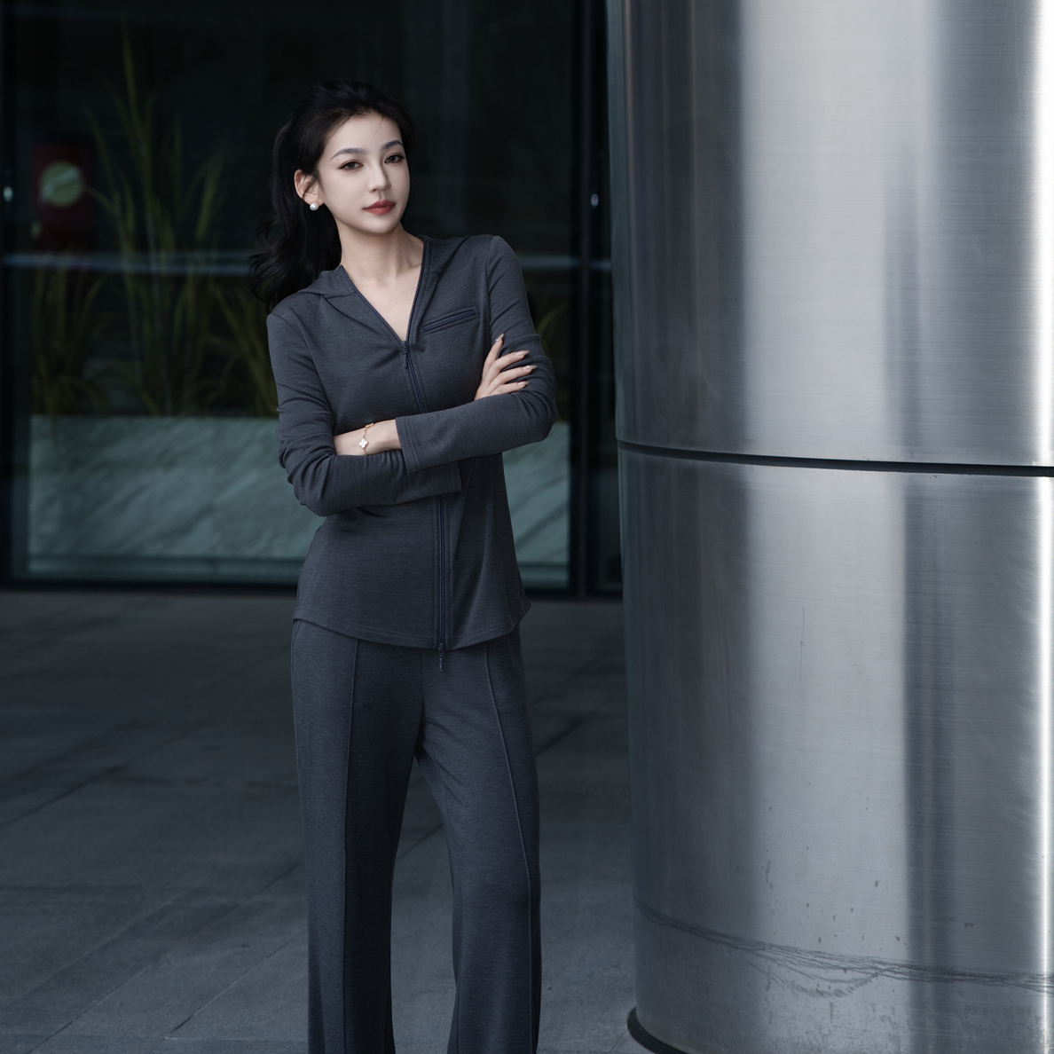 GIRDEAR/哥弟拉链短外套显瘦常规款跑步极简风长袖休闲百搭140054