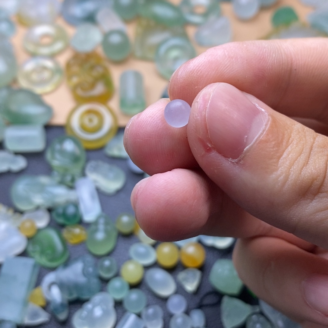 定制翡翠未镶嵌珠子