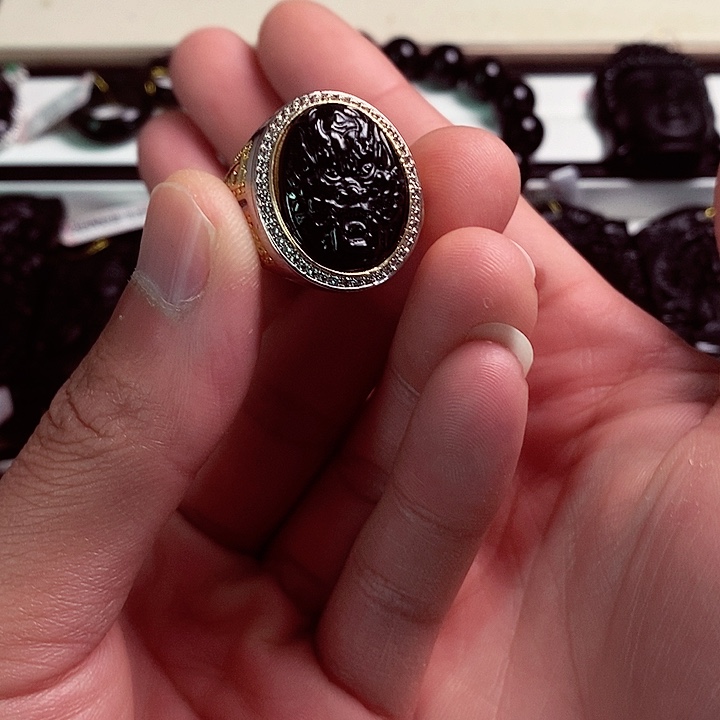 翡翠未镶嵌颈饰天然缅料A货 钢琴黑戒指